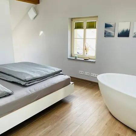 Traumvilla Im Herzen Hainichens شقة Hainichen