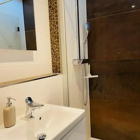 Traumvilla Im Herzen Hainichens شقة Hainichen